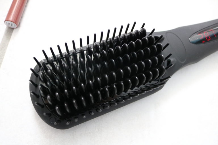 Review: Amika Polished Perfection Straightening Brush - I'm Not a