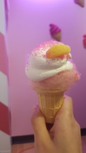 revlon feeling lippie pop up shop