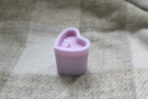 hushbug feb 2022 kiki candle